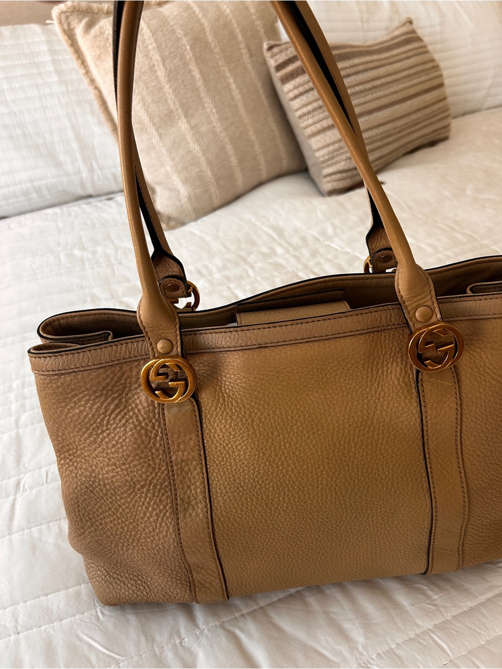 Gucci Brown Tan Leather Shoulder Bag with Double G Hardware